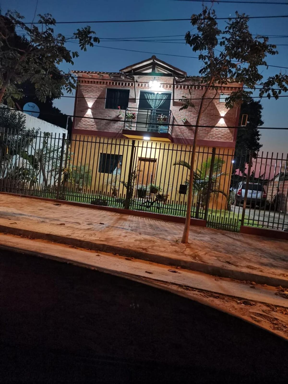 Casa Amplia En Asuncion Bagian luar foto